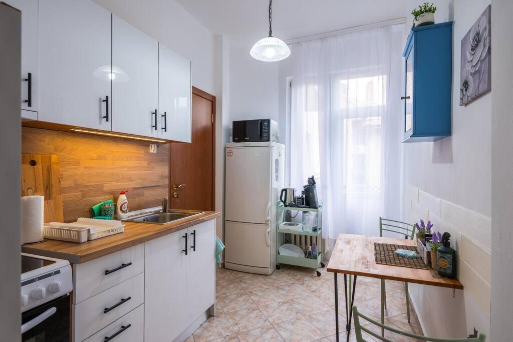 Spacious 3Bd Central Apartment Sofia Eksteriør bilde
